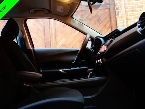 Certified 2024 Nissan Kicks SV image 50