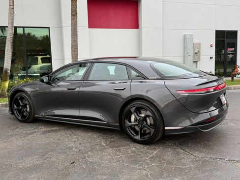 Used 2024 Lucid Air Grand Touring image 29