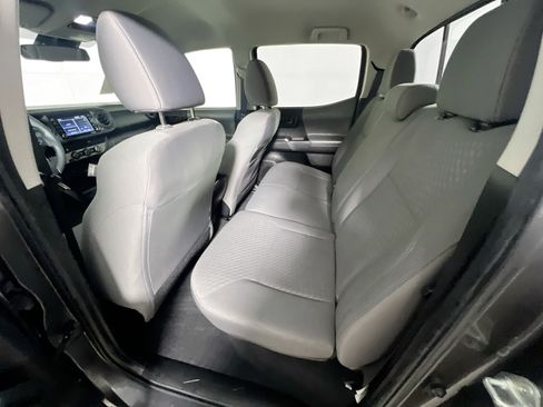 Used 2022 Toyota Tacoma SR w/ SR Convenience Package RWD image 29