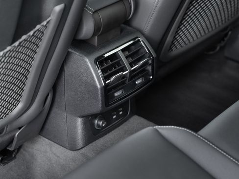 Certified 2024 Audi Q3 2.0T Premium image 27