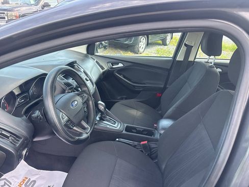 Used 2015 Ford Focus SE FWD image 10