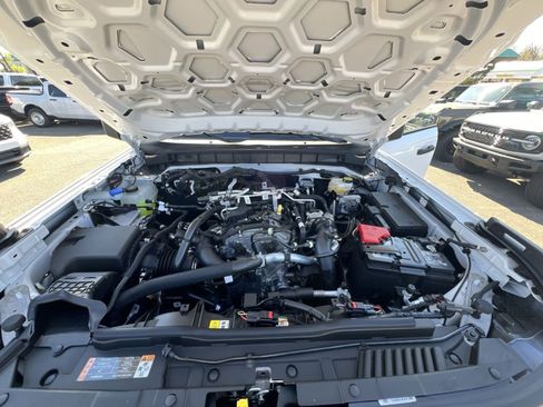 New 2025 Ford Bronco 4-Door w/ Sasquatch Package AWD/4WD image 35
