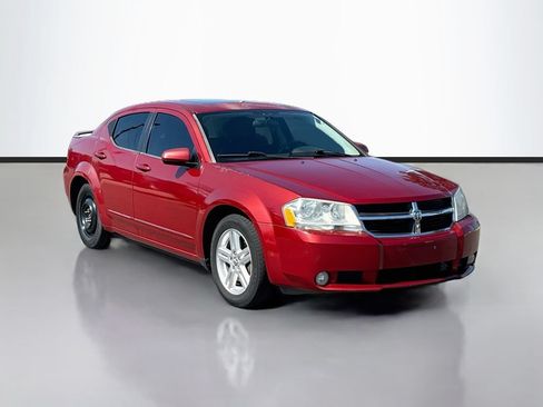 Used 2010 Dodge Avenger R/T FWD image 2