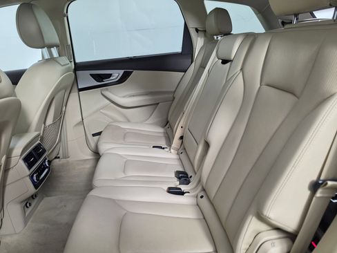 Used 2019 Audi Q7 2.0T Premium Plus w/ Premium Plus Package AWD/4WD image 29