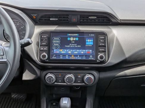 Used 2024 Nissan Kicks SV FWD image 17