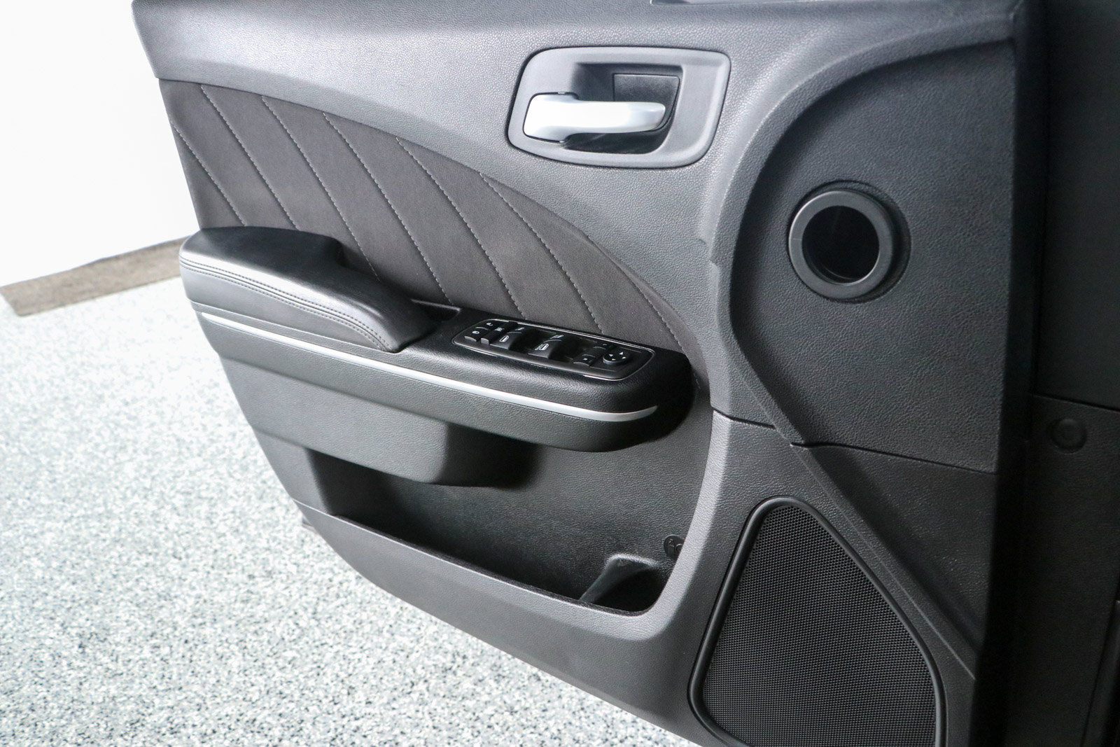 Used 2023 Dodge Charger SXT RWD image 22