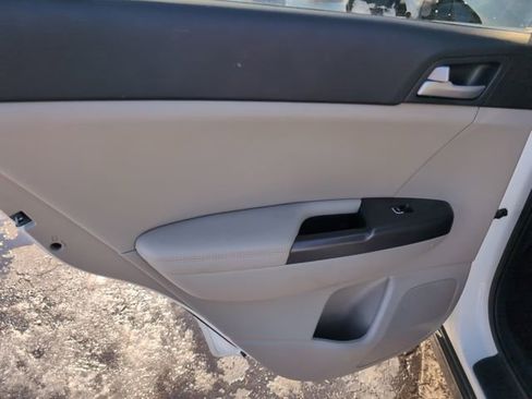 Used 2020 Kia Sportage S image 10