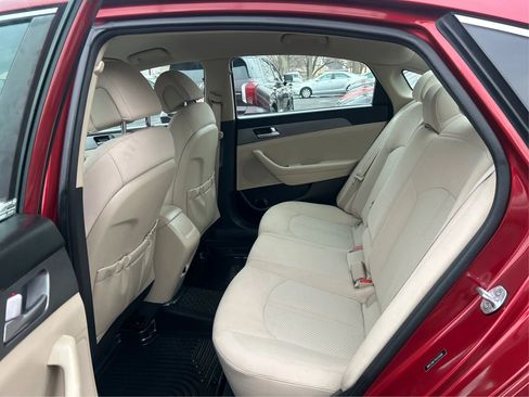 Used 2015 Hyundai Sonata SE image 11