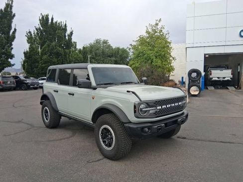 Used 2023 Ford Bronco Badlands w/ Sasquatch Package AWD/4WD image 1