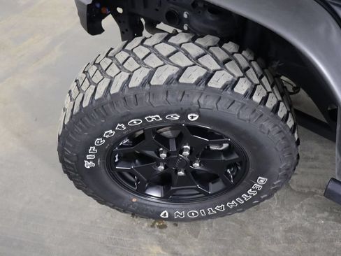 Used 2023 Jeep Wrangler Unlimited w/ Cold Weather Group AWD/4WD image 42