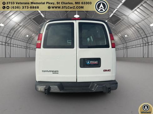 Used 2014 GMC Savana 2500 RWD image 4