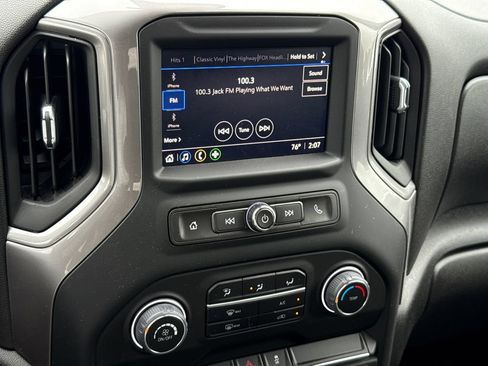 Used 2022 Chevrolet Silverado 1500 Custom w/ LPO, Dark Essentials Package AWD/4WD image 24