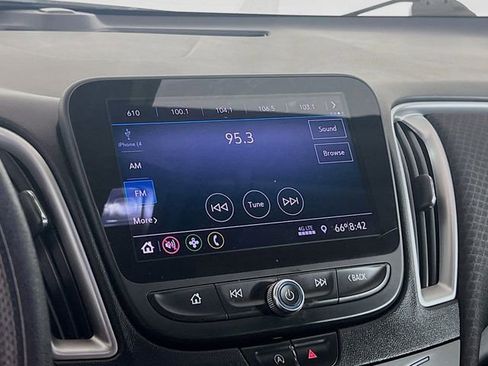 Used 2020 Chevrolet Malibu LS FWD image 13