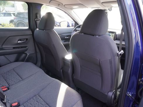 Certified 2025 Nissan Kicks SV image 10