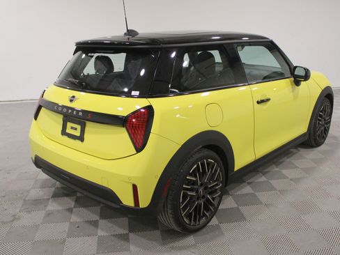 Used 2025 MINI Cooper S image 26