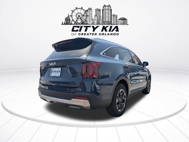 Used 2025 Kia Sorento S w/ Panoramic Sunroof Package FWD image 5