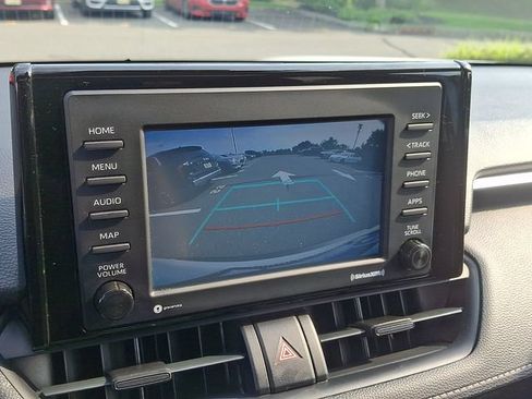 Used 2021 Toyota RAV4 XLE w/ Convenience Package AWD/4WD image 18