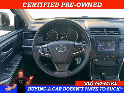 Used 2017 Toyota Camry SE image 16