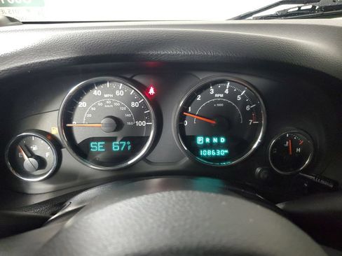 Used 2015 Jeep Wrangler Sport AWD/4WD image 21