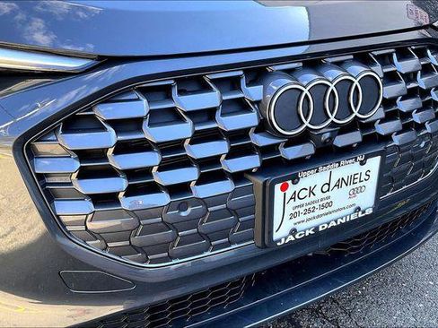 Certified 2025 Audi Q5 Premium w/ Convenience Package image 29