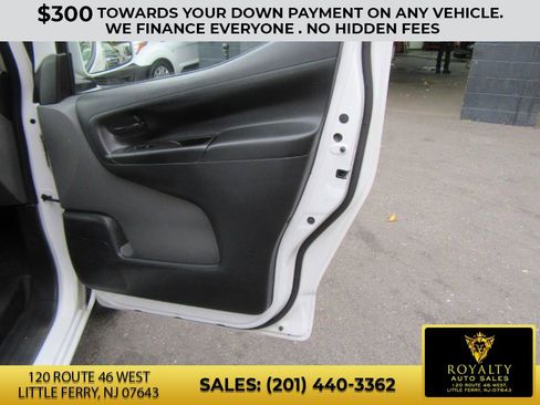 Used 2019 Nissan NV200 SV w/ Navigation Package image 39