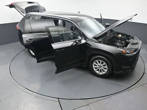 Used 2024 Toyota Grand Highlander XLE image 59