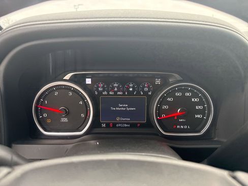 Used 2022 Chevrolet Silverado 2500 LTZ w/ LTZ Premium Package image 15