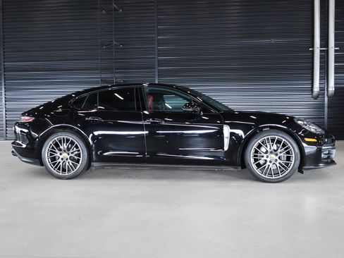 Certified 2023 Porsche Panamera Platinum Edition RWD image 10