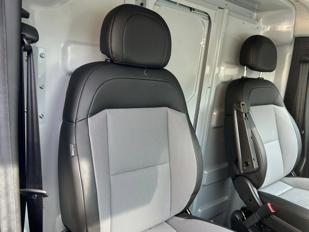 Used 2024 RAM ProMaster 3500 w/ Convenience Group FWD image 22