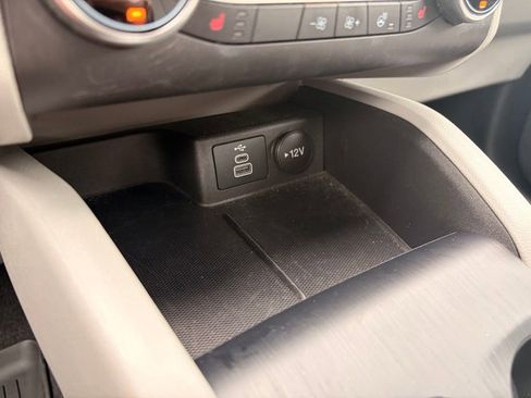 Used 2025 Ford Escape Active w/ Cold Weather Package FWD image 22