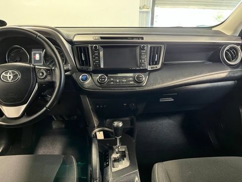 Used 2017 Toyota RAV4 XLE w/ Convenience Package AWD/4WD image 20