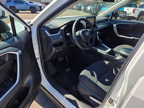 Certified 2025 Toyota RAV4 LE AWD/4WD image 23