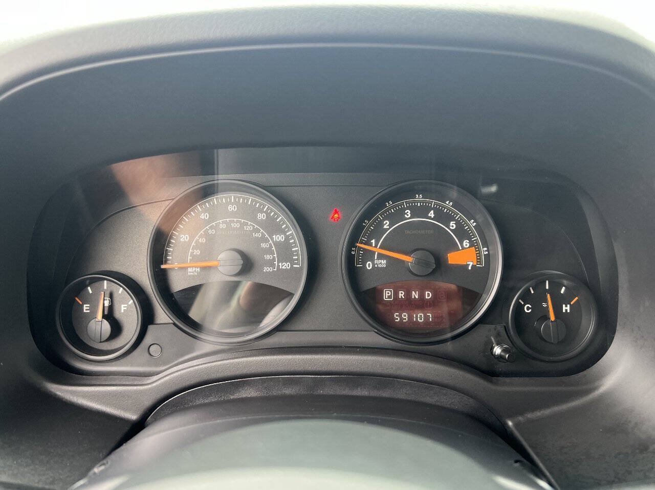 Used 2016 Jeep Patriot Latitude AWD/4WD image 17