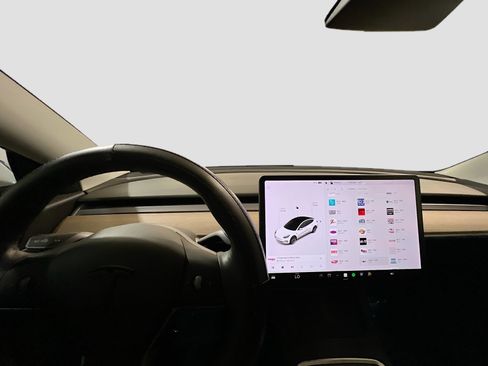 Used 2021 Tesla Model 3 Standard Range Plus image 7