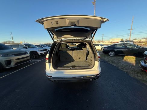 Used 2020 Lincoln Aviator Reserve w/ Equipment Group 202A image 23