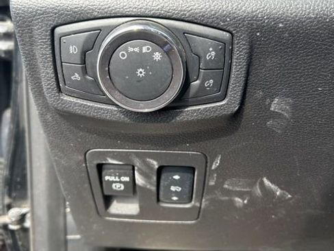 Used 2018 Ford F150 XLT w/ Equipment Group 302A Luxury image 16