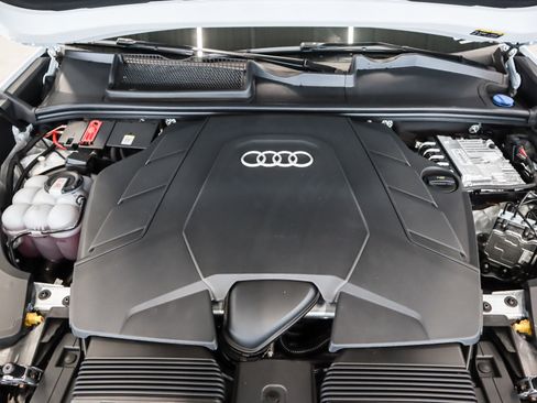 New 2026 Audi Q8 Prestige image 3