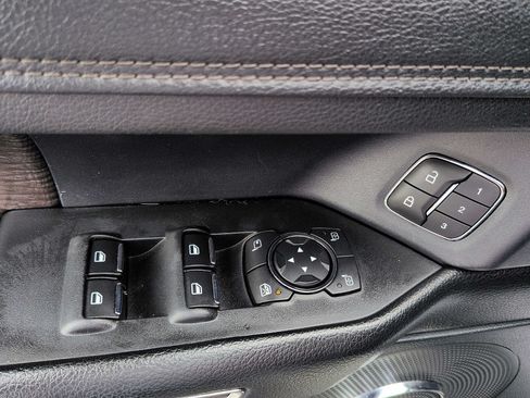 Used 2020 Ford Expedition Limited AWD/4WD image 14