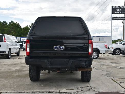 Used 2019 Ford F250 XL w/ Power Equipment Group AWD/4WD image 5