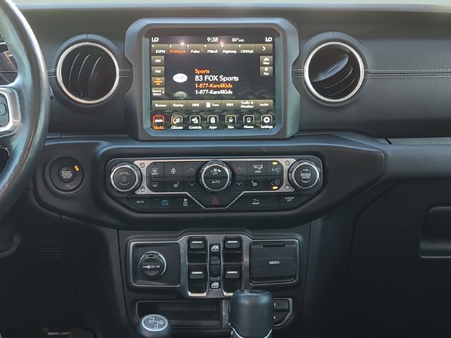 Used 2023 Jeep Wrangler Unlimited Sahara w/ Cold Weather Group AWD/4WD image 13