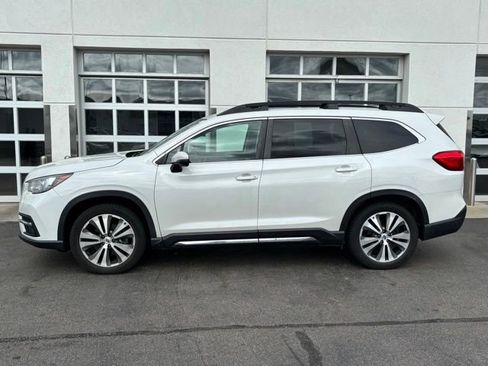 Used 2020 Subaru Ascent Limited w/ Technology Package AWD/4WD image 3