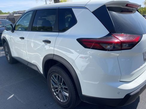 Used 2024 Nissan Rogue S image 6