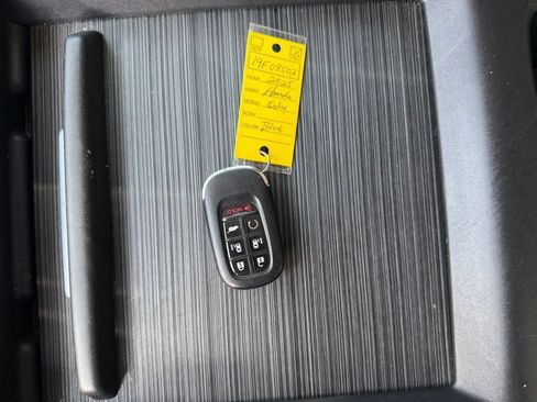 Used 2025 Honda Odyssey EX-L image 2
