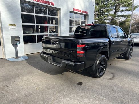 Used 2023 Nissan Frontier SV w/ Midnight Edition Package image 7