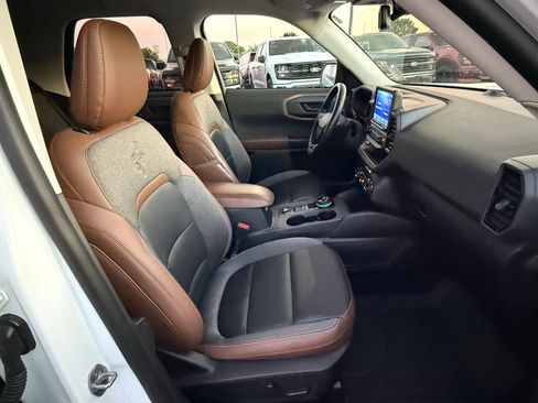 Used 2023 Ford Bronco Sport Outer Banks AWD/4WD image 17