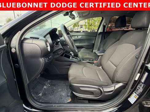 Used 2021 Kia Forte LXS FWD image 11