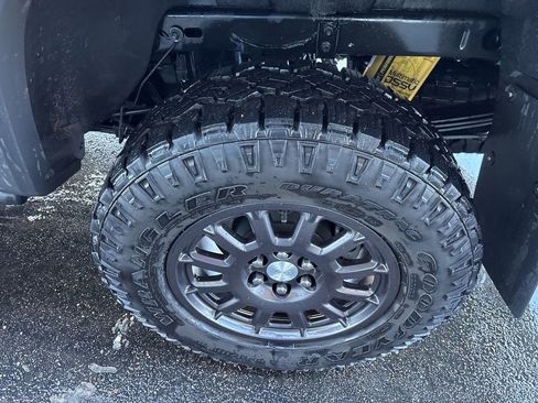 Used 2020 Chevrolet Colorado ZR2 w/ Colorado ZR2 Bison Edition image 7