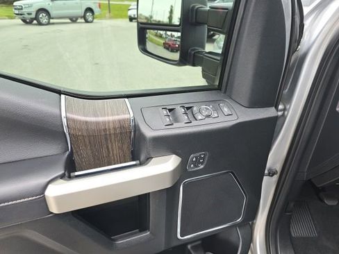 Used 2021 Ford F350 Lariat w/ Chrome Package AWD/4WD image 12