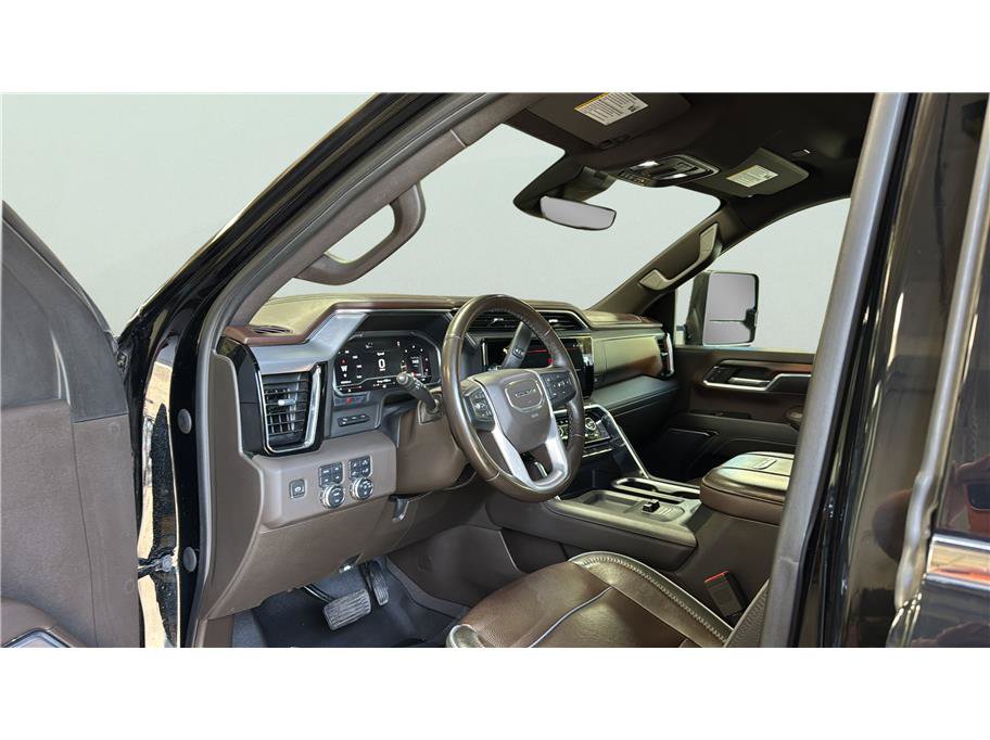 Used 2024 GMC Sierra 2500 Denali w/ Technology Package AWD/4WD image 15