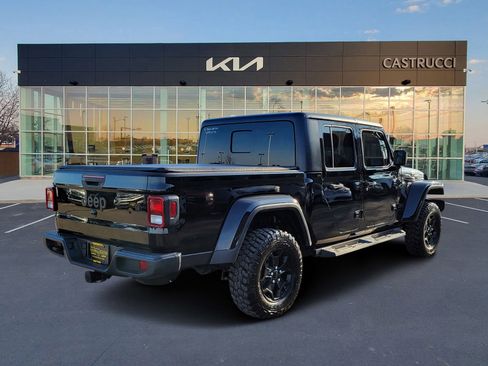 Used 2021 Jeep Gladiator Sport image 4